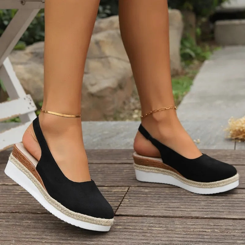 Orthopedic women's moccasins featuring cushioning and a flexible sole, showcasing a sleek design with a comfortable fit. 7