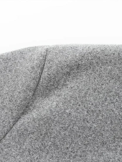 Women's bomber jacket with a round neckline and a loose fit. 6