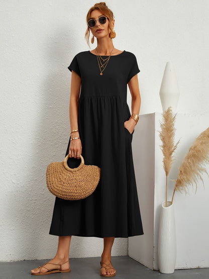 Maxi dress for women with short sleeves, featuring an A-line silhouette and a relaxed fit. 4