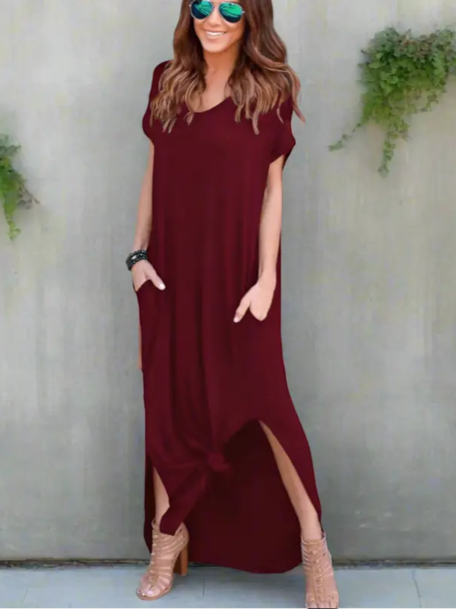 Maxi T-shirt dress featuring a V-neckline and a side slit, designed for summer wear. 7