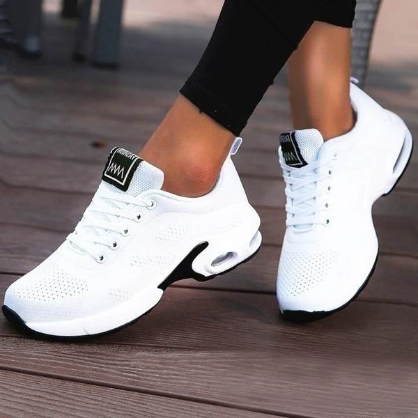 Damskie buty do biegania z oddychającą cholewką i wspierającą konstrukcją, ukazujące 5