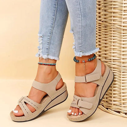 Orthopedic women's sandals with adjustable straps and a sturdy sole. 0