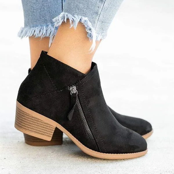 Low women's leather shoes with a zipper and arch support, featuring a sleek design and a comfortable fit. 4