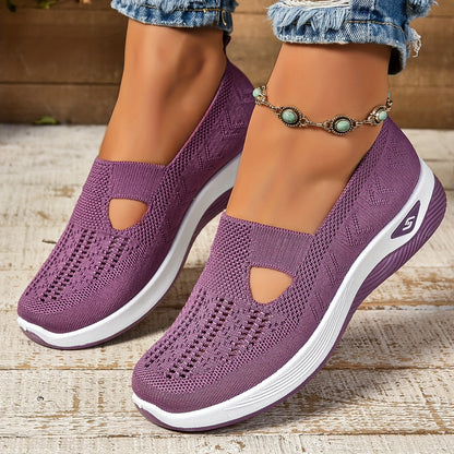 Damskie sneakersy ortopedyczne z komfortową wkładką i przewiewną cholewką, ukazujące cholew 3