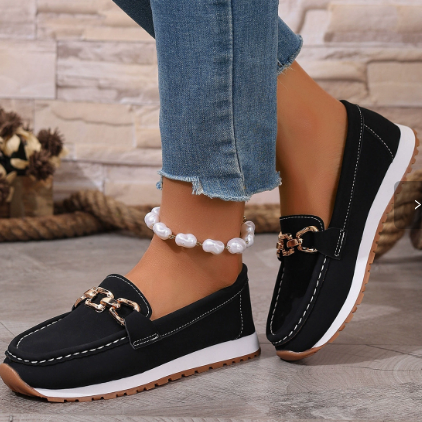 Damskie wsuwane buty ortopedyczne z szerokim krojem, ukazujące wygodny design i ortopedy 1