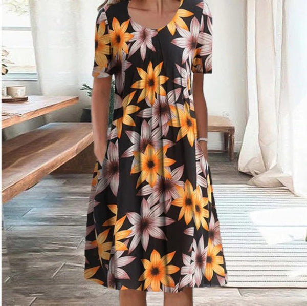 Floral dress with pockets and a flattering cut, displayed on a mannequin. 7