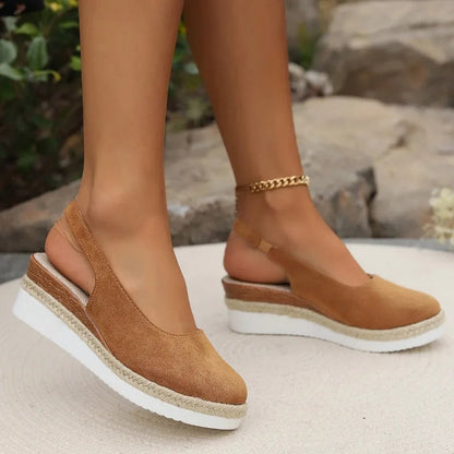 Orthopedic women's moccasins featuring cushioning and a flexible sole, showcasing a sleek design with a comfortable fit. 1