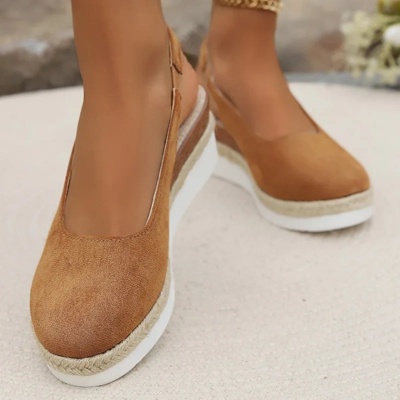 Orthopedic women's moccasins featuring cushioning and a flexible sole, showcasing a sleek design with a comfortable fit. 4