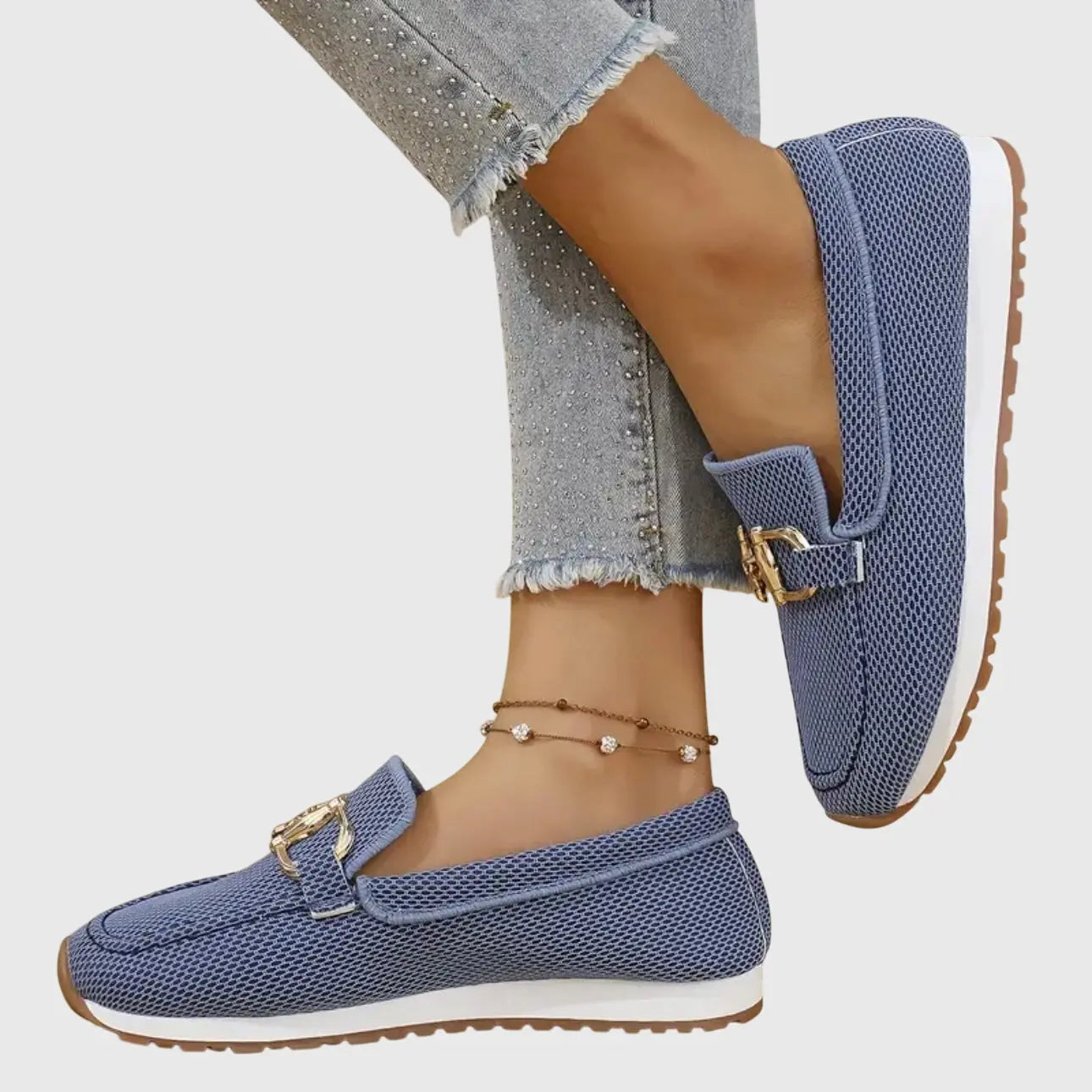 Orthopedic women's moccasins featuring metallic details and a non-slip sole. 3