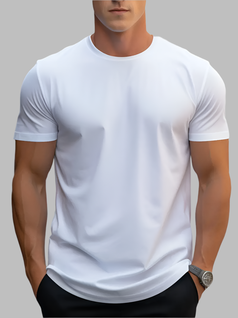 Men's short-sleeve t-shirt in white, featuring a classic crew neckline and a relaxed fit. 0