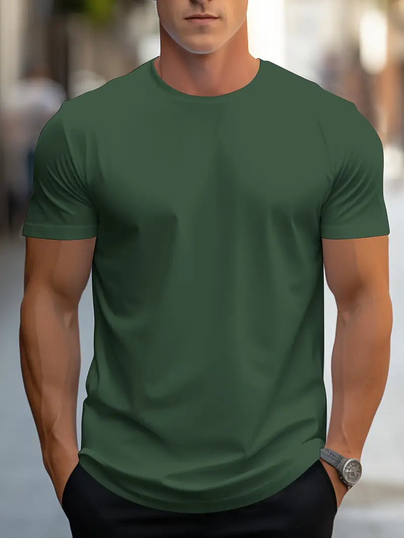 Men's short-sleeve t-shirt in white, featuring a classic crew neckline and a relaxed fit. 9