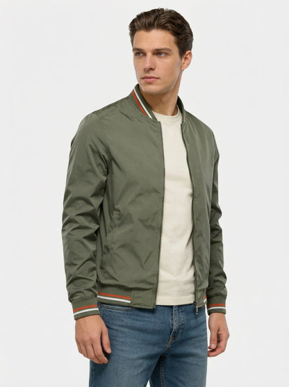 Men's bomber jacket featuring a zip closure and a classic collar. 8