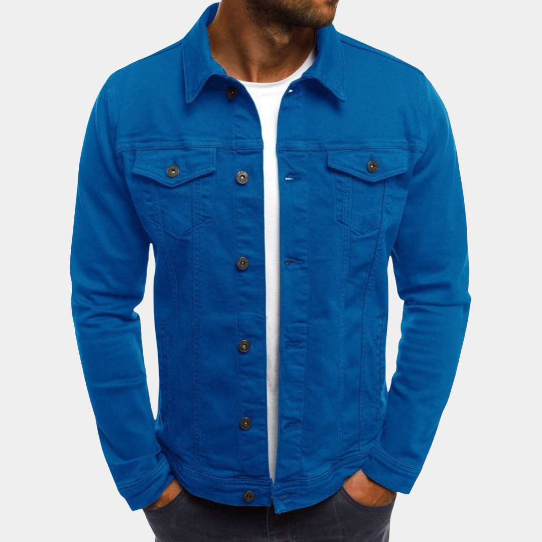 Men's denim jacket featuring a fitted cut and classic collar design. 3