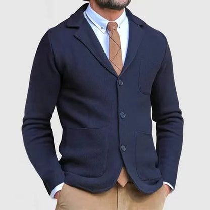 Men's smart casual blazer with a tailored fit, featuring a structured design and a contemporary silhouette. 5