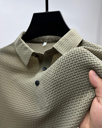 Men's short-sleeve T-shirt featuring mesh panels for ventilation. 6