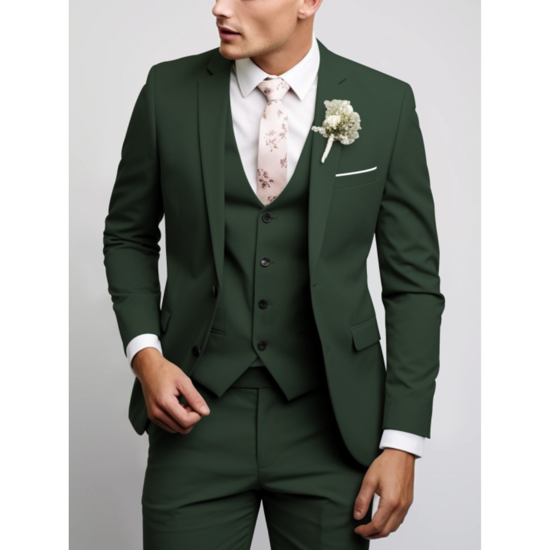 Męski trzyczęściowy garnitur ślubny slim fit z dopasowaną marynarką, prezentujący elegancki 7