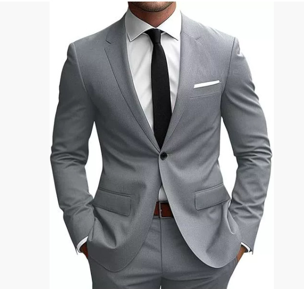 Męski garnitur slim fit na wiosnę, pokazujący elegancki krój i dopasowanie, z marynark 4