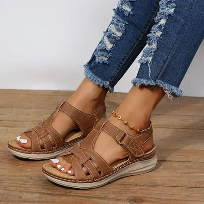Orthopedic women's sandals with adjustable straps and supportive insoles, displayed from multiple angles. 2