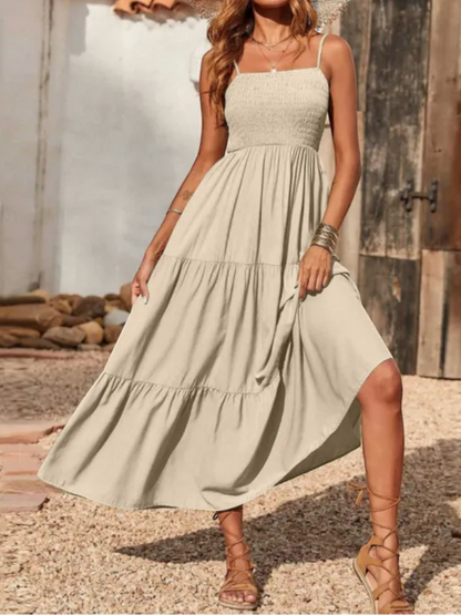 Maxi dress featuring a sleeveless design and square neckline, suitable for weddings and summer events. 6